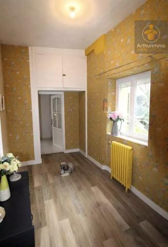 Location                                                      Appartement
                        
                     5 pièces                      102 m2                     à Beaugency
