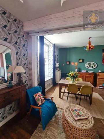 Location                                                      Appartement
                        
                     5 pièces                      102 m2                     à Beaugency