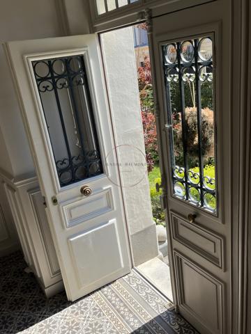 Versailles (78000) EXCLUSIVITE - COUP DE COEUR - MAISON FAMILIALE - 5 CHAMBRES ET 1 BUREAU - JARDIN PAYSAGE - TERRASSES - GARAGE