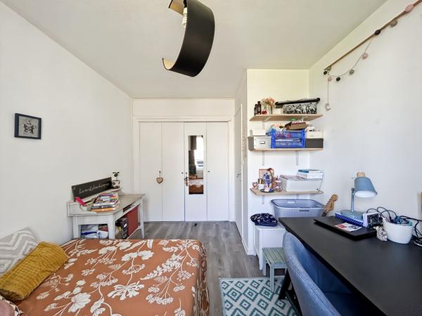 Appartement type 3 en bon état général, Pessac-Mérignac, résidence rénovée