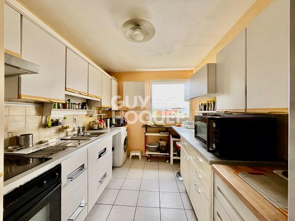 Appartement spacieux de 4 pièces à Bron