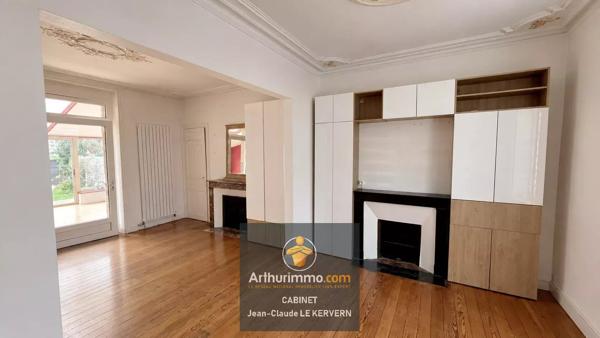 Vente                                                      Maison
                        
                     6 pièces                      132 m2                     à Saint-Brieuc
