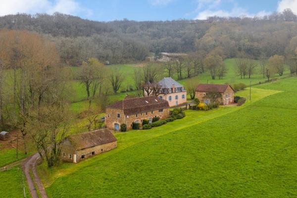 Hameau privatif, Maison de Maître & Gîtes de Charme au Coeur du Lot Prudhomat