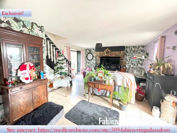 LONGERE EN PIERRE DE TAILLE A SAISIR!