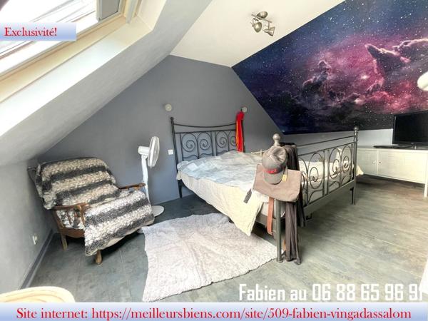 LONGERE EN PIERRE DE TAILLE A SAISIR!