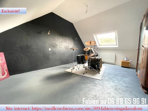 LONGERE EN PIERRE DE TAILLE A SAISIR!