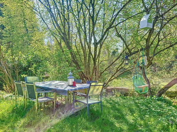 Charmant appartement 2 pièces de 61m² avec jardin - Calme et sérénité à Mouxy