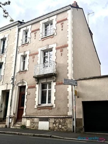 Maison de ville avec jardin rénovée avec goût