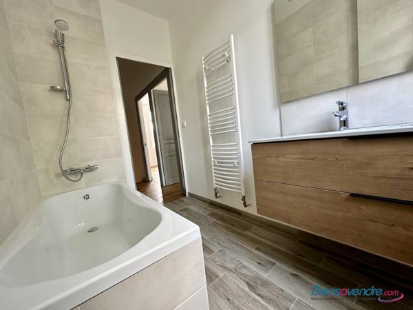 Maison de ville avec jardin rénovée avec goût