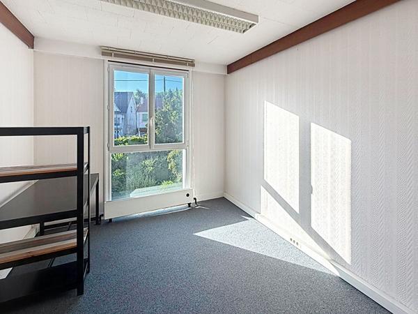 Local commercial Palaiseau 1 pièce(s) 12.47 m2