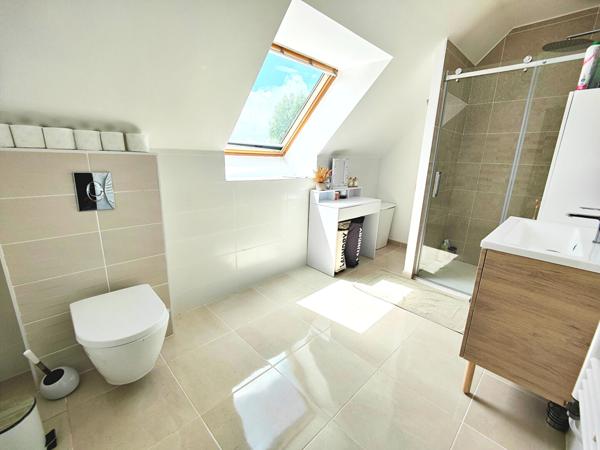 Maison Guignes 6 pièce(s) 120,61 m2