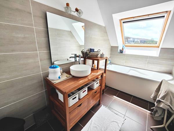 Maison Guignes 6 pièce(s) 120,61 m2