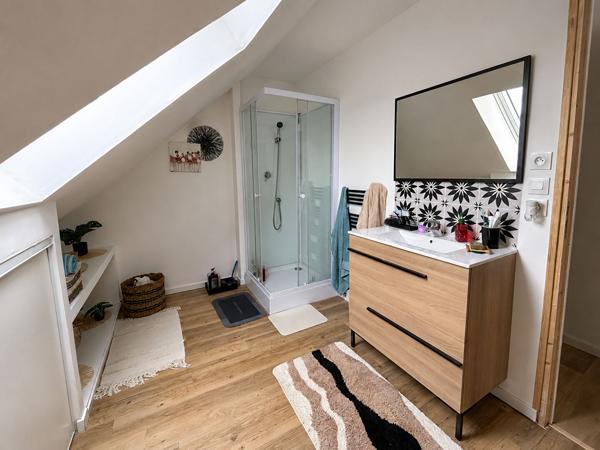 Maison Coueron 8 pièces, 6 chambres, 220 m2 en impasse