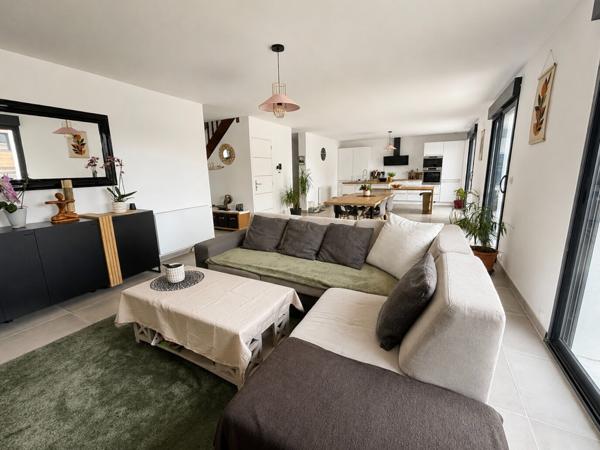 Maison Coueron 8 pièces, 6 chambres, 220 m2 en impasse