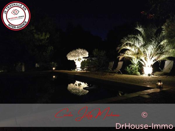 Maison à vendre 8 pièces de 245 m²