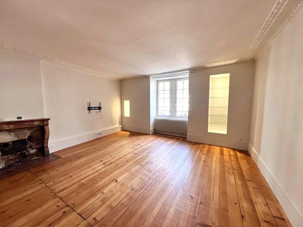 Magnifique appartement rénové - T3 de 72m² - Centre-Ville