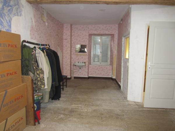 Massat (09320) Jolie maison de village.