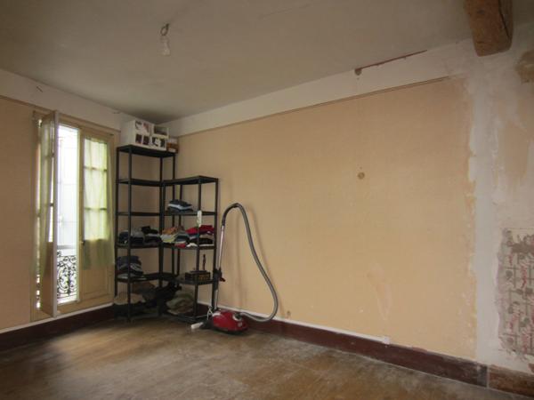 Massat (09320) Jolie maison de village.