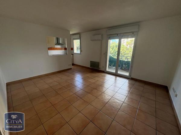 Appartement à louer 2 pièces 48m² Nîmes (30000)