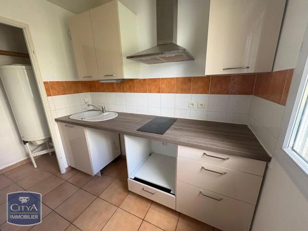 Appartement à louer 2 pièces 48m² Nîmes (30000)
