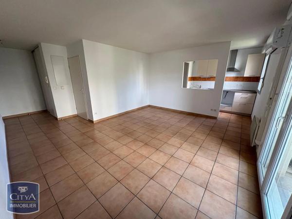 Appartement à louer 2 pièces 48m² Nîmes (30000)