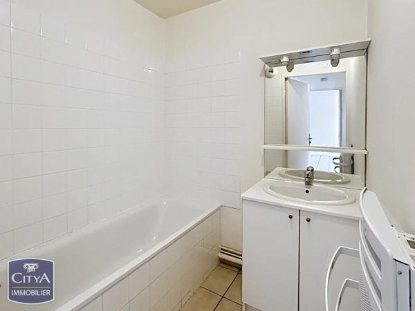 Appartement à vendre 2 pièces 45m² Saint-Quentin (02100)