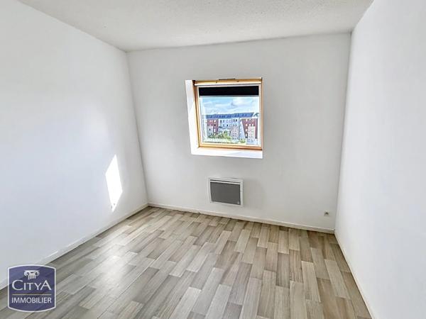 Appartement à vendre 2 pièces 45m² Saint-Quentin (02100)