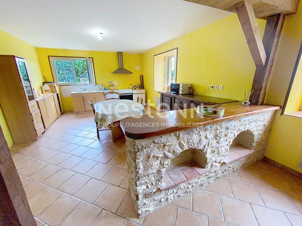 Longère de charme au calme, vue sur les champs à Huillé-Lézigné