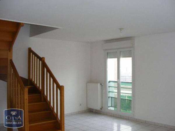 Appartement à louer 4 pièces 97.69m²