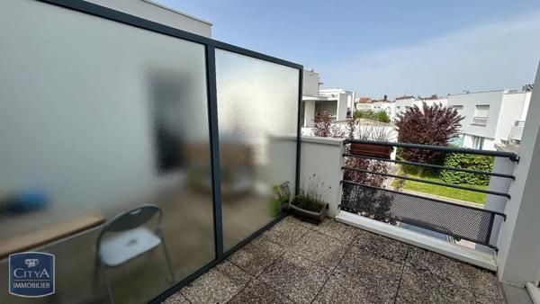 Appartement à louer 4 pièces 97.69m²