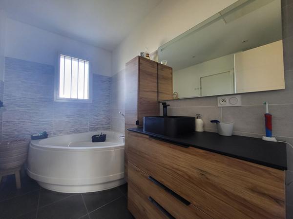 Maison contemporaine de 2020 - 132 m²