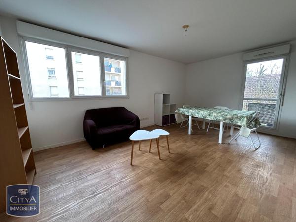 Appartement à louer 2 pièces 48.4m²