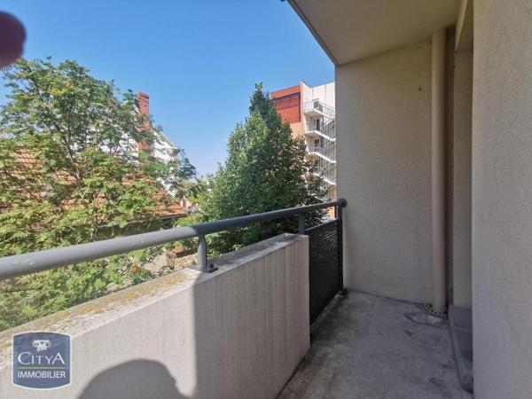 Appartement à louer 2 pièces 48.4m²
