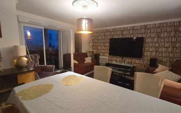 Appartement à vendre    5 pièces • 110,80 m2 Saint-Denis