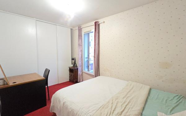 Appartement à vendre    5 pièces • 110,80 m2 Saint-Denis