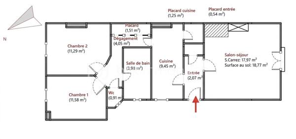 Belle opportunité à saisir, en plein cœur de Montpellier.
Situé dans un secteur recherché, à proximité immédiate de toutes les commodités, découvrez ce T3 de 65 m² environ entièrement refait à neuf, offrant un cadre de vie agréable et particulièrement calme en plein centre-ville.
Au 3ᵉ étage sans ascenseur, l'appartement bénéficie d'une organisation fonctionnelle et se compose d’un hall d'entrée, d’une agréable pièce à vivre de 18m2 environ, d’une cuisine indépendante de 9m2 environ avec son placard/cellier, de deux chambres de 11m2 environ chacune, d’une salle de bain de 4m2 environ, WC indépendant et disposant de sa cave.
L'appartement a été entièrement rénové et ne nécessite aucun travaux (double vitrage, chauffage électrique, cuisine meublée) : vous pouvez vous y installer immédiatement en tant que résidence principale ou le proposer à la location pour investisseur.
A proximité de la gare de Montpellier, des Halles Laissac, des commerces, restaurants, transports et de l'ensemble des services du centre-ville.
A visiter sans tarder !
