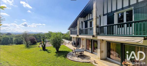 Maison à vendre 10 pièces 300 m² Urrugne
