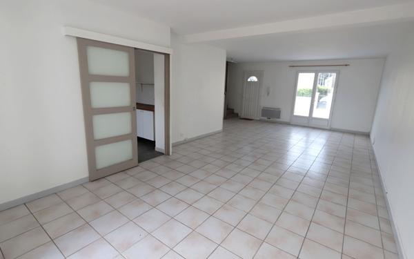 Maison à vendre    5 pièces • 111,88 m2 Ecquevilly