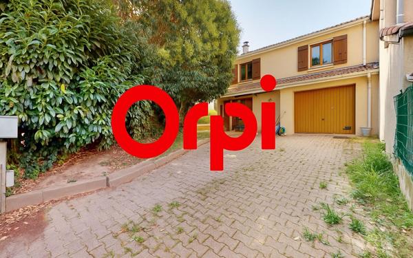 Maison à vendre    4 pièces • 90 m2 Vaulx-en-Velin