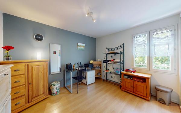 Maison à vendre    4 pièces • 90 m2 Vaulx-en-Velin