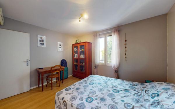 Maison à vendre    4 pièces • 90 m2 Vaulx-en-Velin