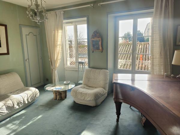 Maison à vendre 14 pièces SAINT MAIXENT L'ECOLE (79)