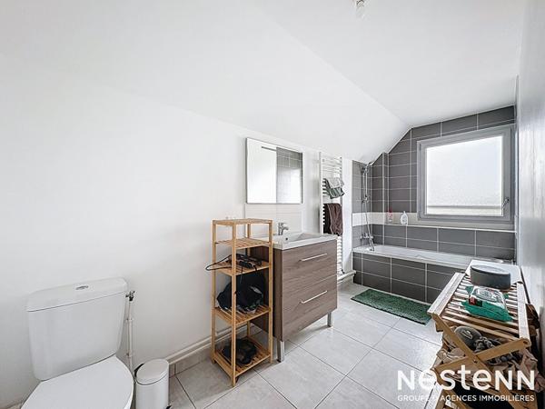 A VENDRE à 49480 VERRIERES EN ANJOU Maison récente 3 chambres, garage et jardin !