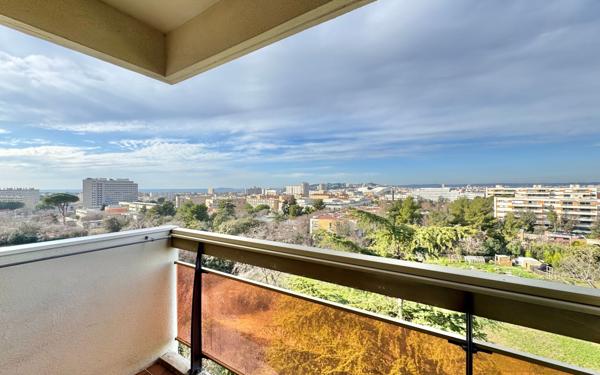 Appartement à vendre    3 pièces • 99,35 m2 Marseille 9