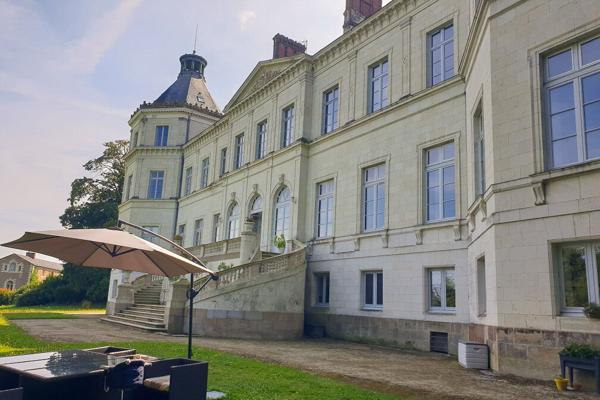 Un appartement dans son écrin de verdure aux portes de NANTES, 6 pièce(s) 103 m2 (Carrez)