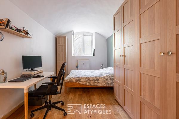 Un appartement dans son écrin de verdure aux portes de NANTES, 6 pièce(s) 103 m2 (Carrez)