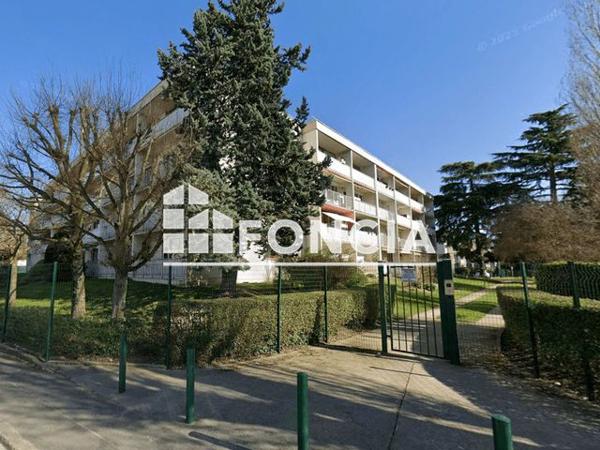 Location Appartement 3 pièces 66 m² - 11 RESIDENCE CROIX BLANCHE Chilly - Mazarin 91380