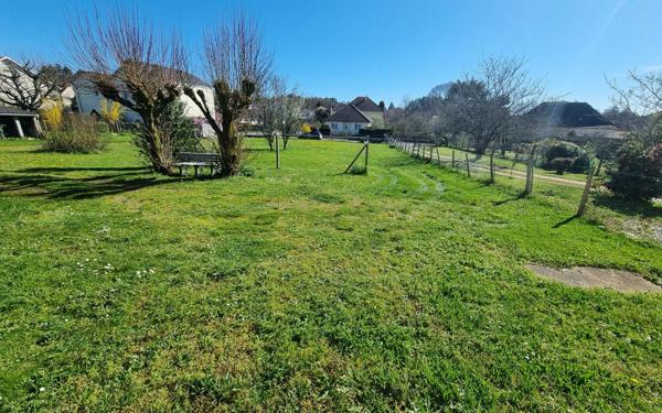 Maison à vendre    4 pièces • 80 m2 Saint-Yrieix-la-Perche