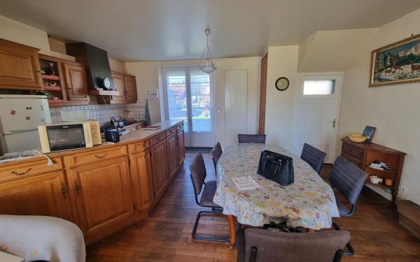 Maison à vendre    4 pièces • 80 m2 Saint-Yrieix-la-Perche