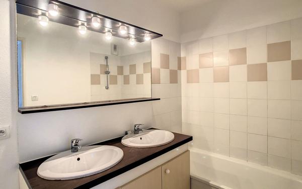 Appartement à louer    3 pièces •  Terrasson-Lavilledieu